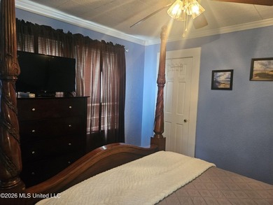 Turnkey, fully furnished property currently operating as a - photo 34