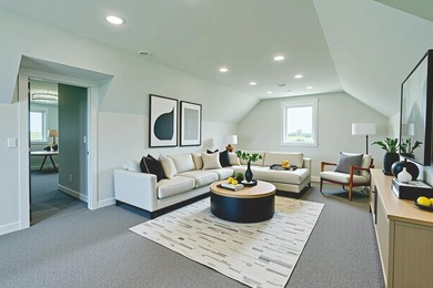 Stunning Custom Lakefront Home on Garrison Bay - Move-In Ready! - photo 34