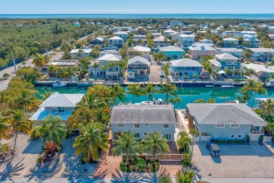 Waterfront pool home with dockage in Venetian Shores offered - photo 6