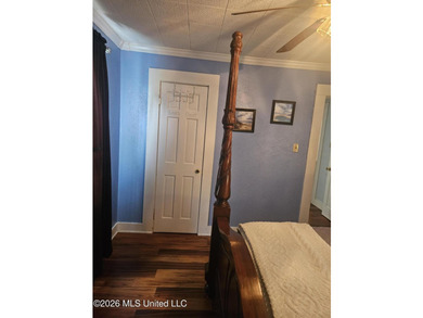 Turnkey, fully furnished property currently operating as a - photo 36