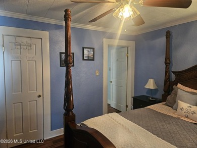 Turnkey, fully furnished property currently operating as a - photo 37