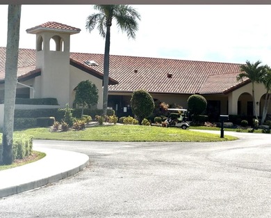 New Roof! No special assessments! Condo has a beautiful golf - photo 39