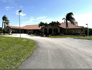 New Roof! No special assessments! Condo has a beautiful golf - photo 40