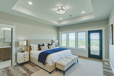 Stunning Custom Lakefront Home on Garrison Bay - Move-In Ready! - photo 44