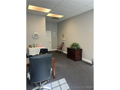 Beautifully renovated office condo in the heart of Gloucester