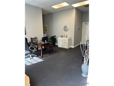 Beautifully renovated office condo in the heart of Gloucester