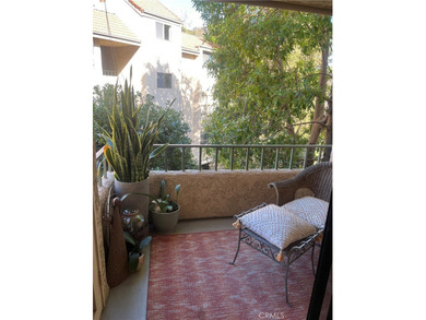 Nestle in the desirable area of Monterey Hills community. This