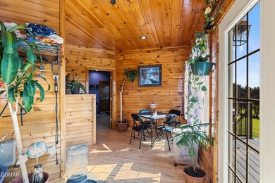Welcome to this truly one-of-a-kind mountain retreat offering - photo 14