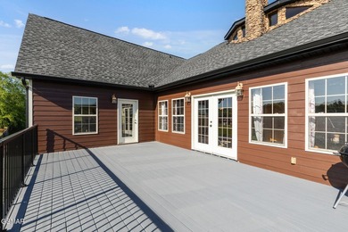 Welcome to this truly one-of-a-kind mountain retreat offering - photo 19
