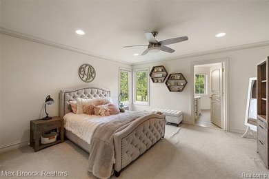 Welcome to a truly exceptional residence that redefines - photo 24
