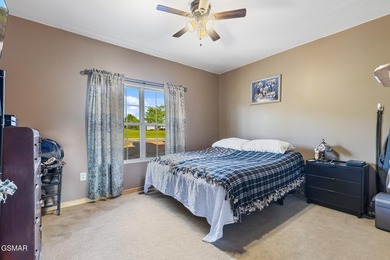Welcome to this truly one-of-a-kind mountain retreat offering - photo 29