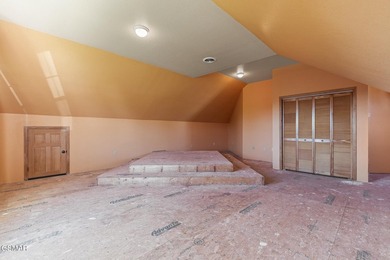 Welcome to this truly one-of-a-kind mountain retreat offering - photo 44