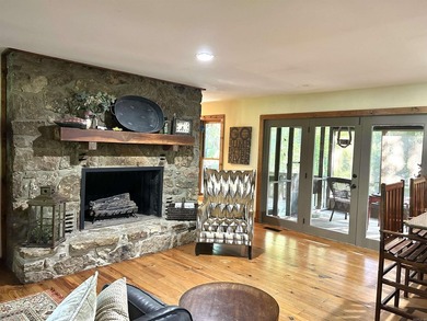 Tucked away near the beautiful Little Red River, this inviting - photo 7