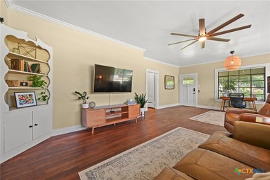 Opportunity knocks in the heart of Martindale! This charming - photo 10