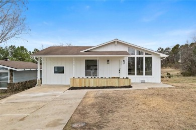 Lake Home For Sale in Rogers, Arkansas