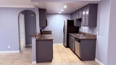 Welcome to this 2 bedroom, 2 bathroom ground-floor corner condo - photo 15