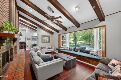 A Buyer's Dream Wrapped in Total Seclusion on ~26 Smoky Mountain - photo 16