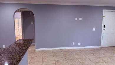 Welcome to this 2 bedroom, 2 bathroom ground-floor corner condo - photo 18