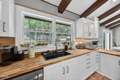 A Buyer's Dream Wrapped in Total Seclusion on ~26 Smoky Mountain - photo 24