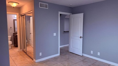 Welcome to this 2 bedroom, 2 bathroom ground-floor corner condo - photo 25