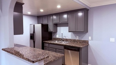 Welcome to this 2 bedroom, 2 bathroom ground-floor corner condo - photo 28