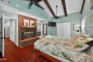 A Buyer's Dream Wrapped in Total Seclusion on ~26 Smoky Mountain - photo 29