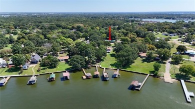 Lake Home For Sale in Gun Barrel City, Texas