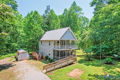 Escape to your own private retreat in the heart of Victoria, VA! - photo 2