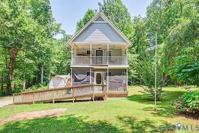 Escape to your own private retreat in the heart of Victoria, VA! - photo 5