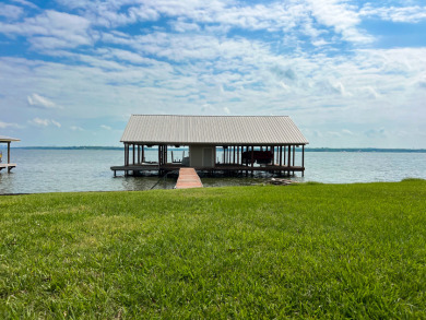 Lake Limestone Farmhouse Dream - photo 16