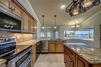 GORGEOUS HOME FEATURING AMAZING SUNSETS! . . . This stunning - photo 10
