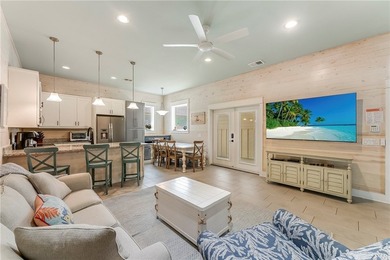 Luxury 3/3 townhome near the beach! In-town location with golf - photo 11