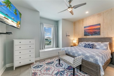 Luxury 3/3 townhome near the beach! In-town location with golf - photo 14