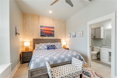 Luxury 3/3 townhome near the beach! In-town location with golf - photo 15