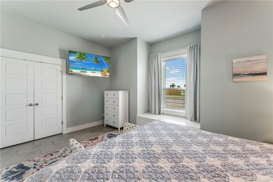 Luxury 3/3 townhome near the beach! In-town location with golf - photo 16