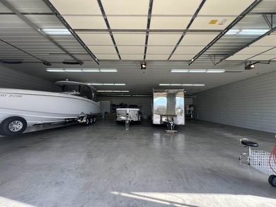 First building is 40x120 it is partitioned into 3 areas: 2 shop - photo 20