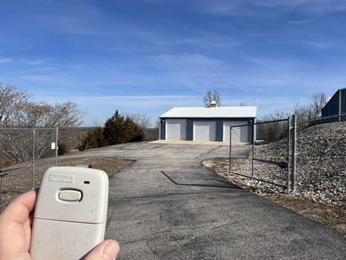 First building is 40x120 it is partitioned into 3 areas: 2 shop - photo 21