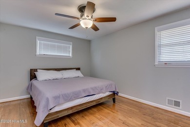 Welcome home to this beautifully updated 3-bedroom, 2-bathroom - photo 22