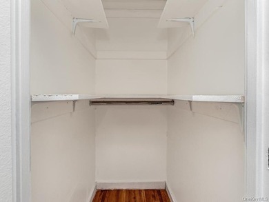 Welcome home to this charming 1-bedroom top-floor walk-up - photo 6