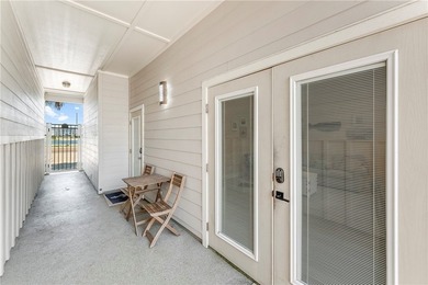 Luxury 3/3 townhome near the beach! In-town location with golf - photo 27