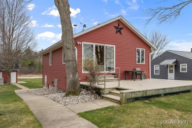 Big Star Lake Home For Sale in Baldwin Michigan