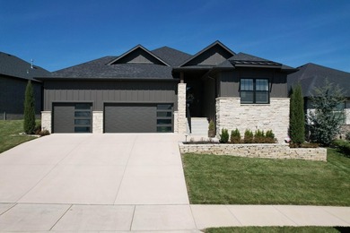 This fantastic Hickory Hills home was custom built by Jim Colton