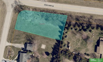Terrific corner lot opportunity situated just minutes from - photo 2
