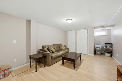Welcome to 19 Stimson Place, a charming Colonial nestled in the - photo 23
