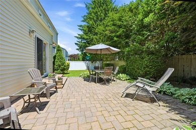 Welcome to 19 Stimson Place, a charming Colonial nestled in the - photo 27