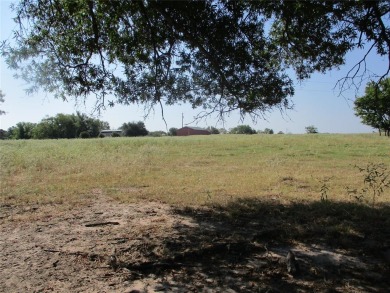 Lake Acreage Off Market in Emory, Texas