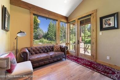 Spacious Larry Berlin designed home on a private cul-de-sac - photo 34