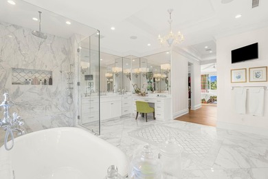 Stunning Modern Key West, This Timeless & Sophisticated Design - photo 40