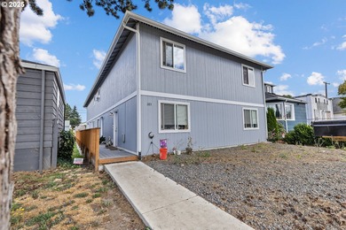 Lake Sacajawea Home For Sale in Longview Washington