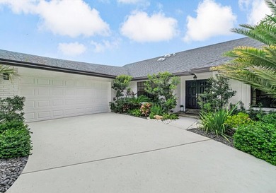 This stunning updated turn key home located in Chatsworth - photo 4